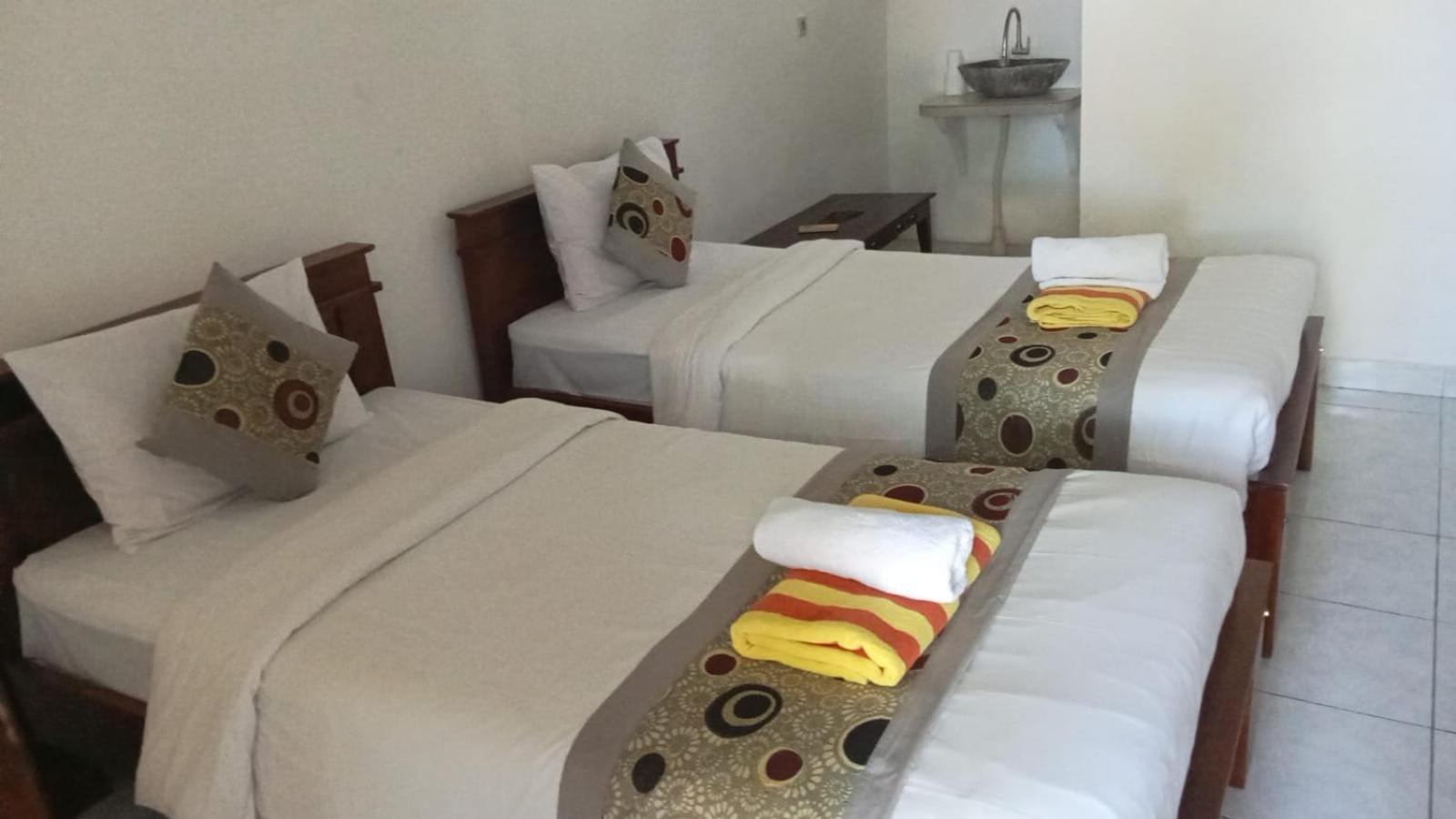 Reynold Artha Guest House Lembongan Exterior foto